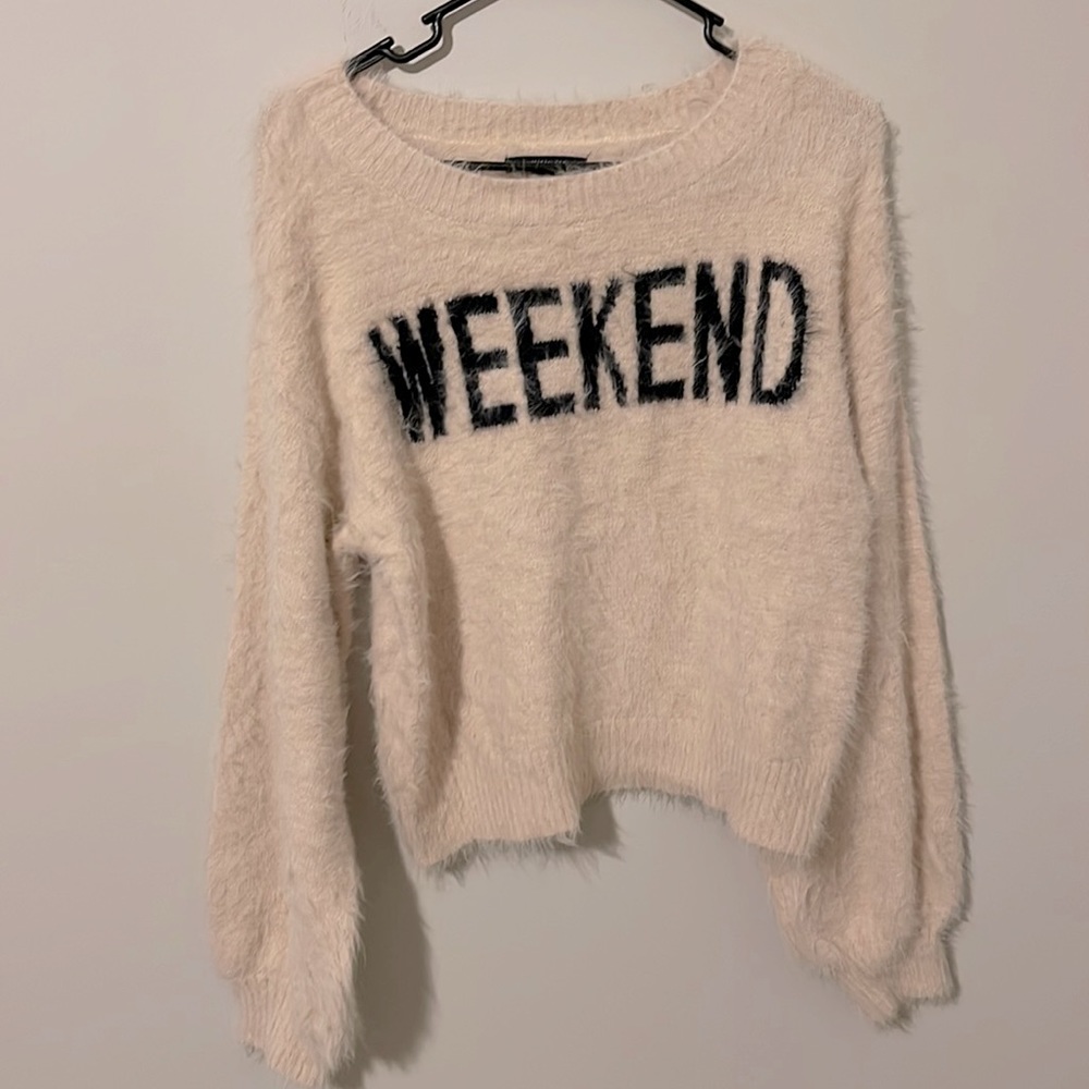 AE Blush pink fuzzy lightweight sweater